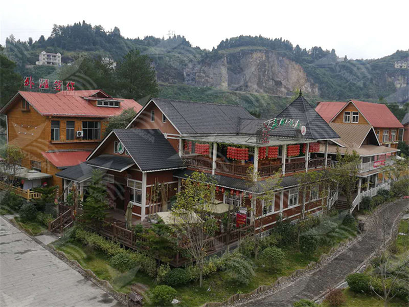 選擇合成樹(shù)脂瓦，為南方屋頂雨季防水護航